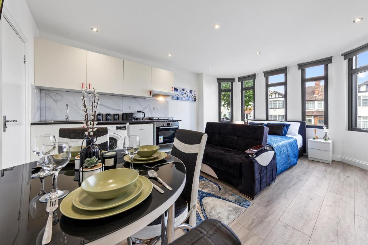 Comfy 1Bdr - 30Mins To Central Ldn - Parking The Hyde Exteriér fotografie